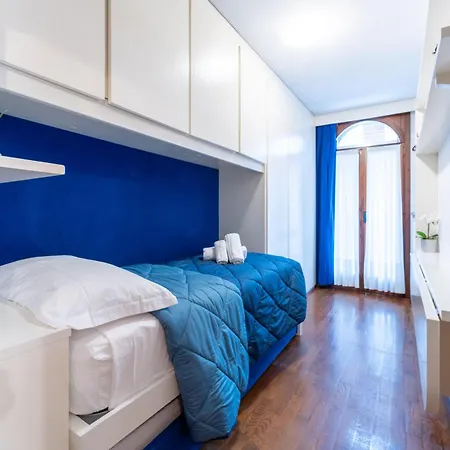 Fuori Da Ztl - A Due Passi Da Tutto Apartment *